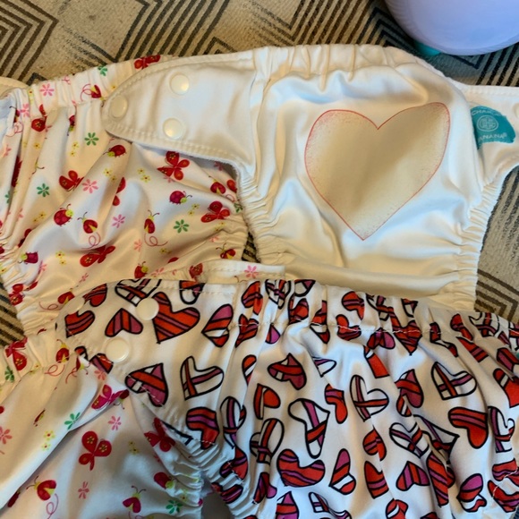 8 Charlie banana cloth diapers - Picture 3 of 6